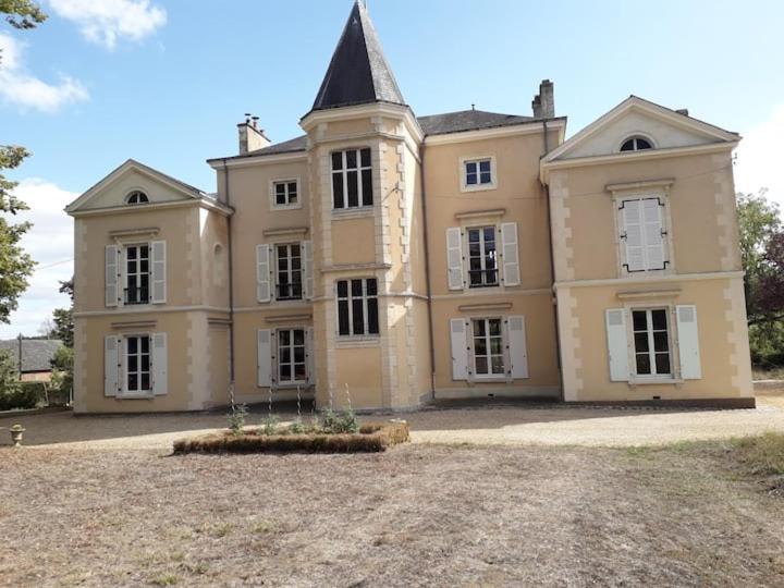 Manoir Des Etrichets Bed & Breakfast Saint-Saturnin  Luaran gambar