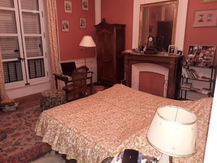 Manoir Des Etrichets Bed & Breakfast Saint-Saturnin  Luaran gambar